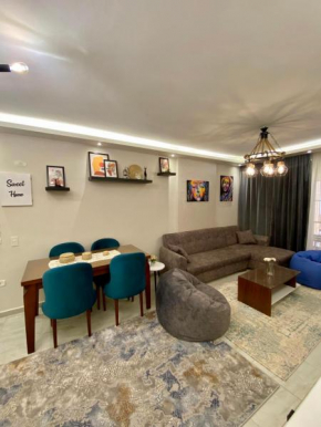 Cozy 2BR Apartment in Maadi